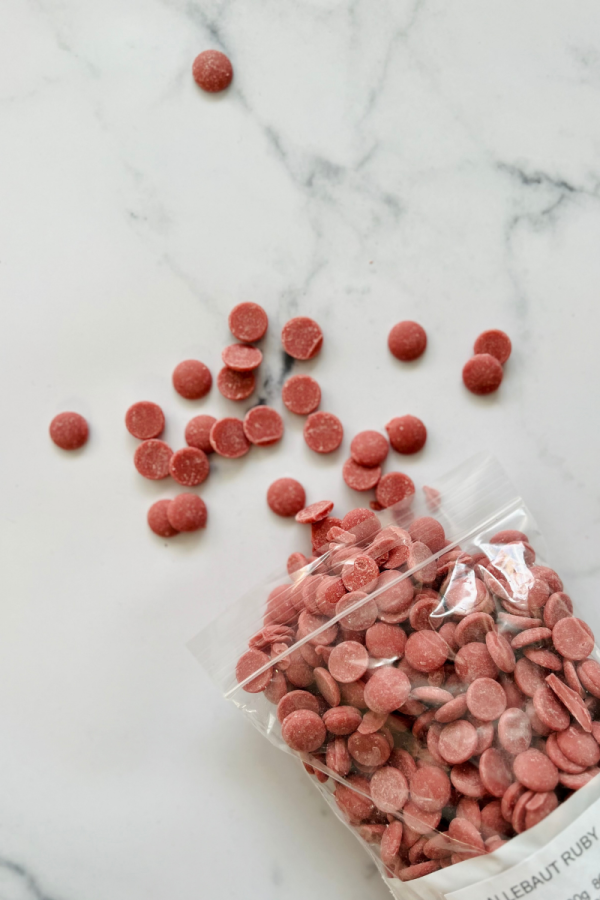 Callebaut Ruby 47,3% nööpidena, 400 g