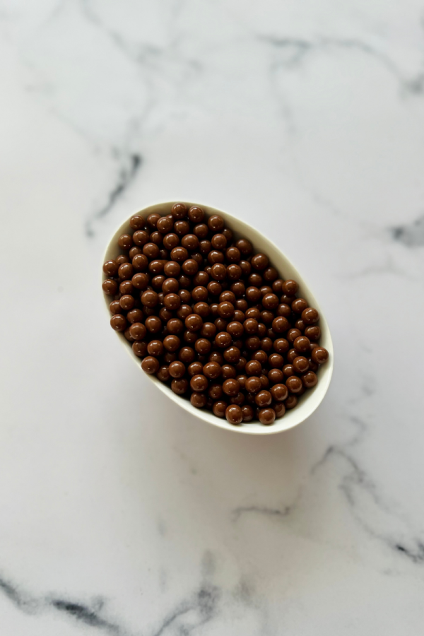 Valrhona Caramelia kuvertüüri pärlid, 100 g